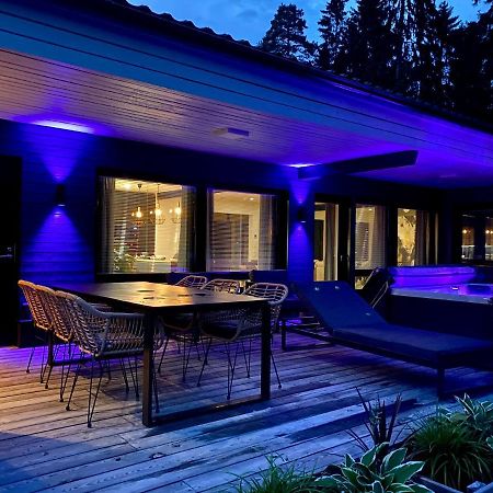 Idyllic Villa Unikko With Jacuzzi And Sauna ポリ エクステリア 写真