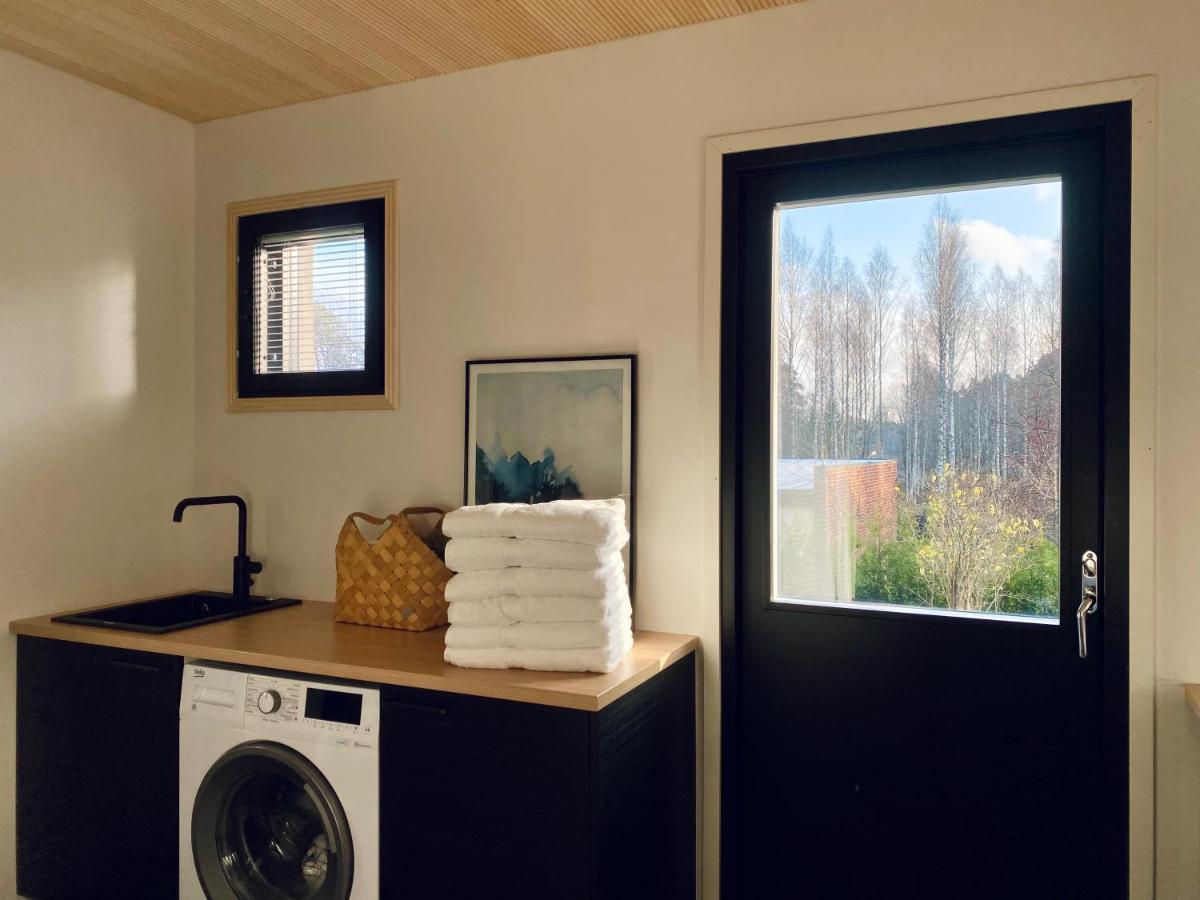 Idyllic Villa Unikko With Jacuzzi And Sauna ポリ エクステリア 写真
